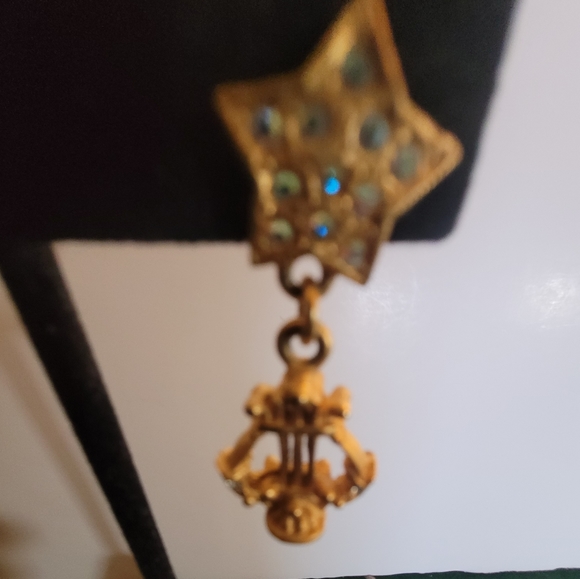 Kirk's Folly earrings for pierced ears - Picture 4 of 4